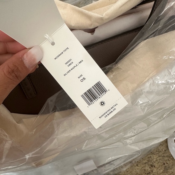 NWT Tory Burch McGraw Leather Tote in Silver Maple, w/Dust Bag, Retails $398 - Picture 10 of 10